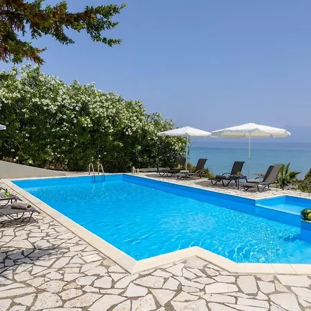 Villa Yialos *
